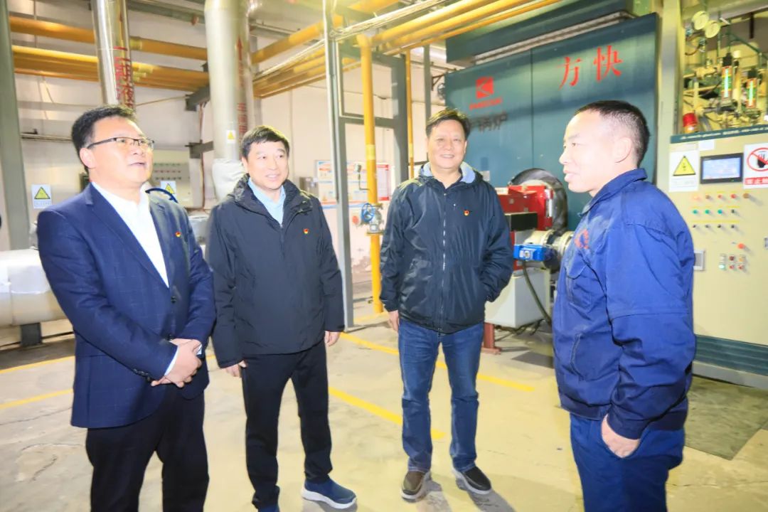 新春慰問(wèn)送關(guān)懷——集團(tuán)黨委書記、董事長(zhǎng)慰問(wèn)春節(jié)期間堅(jiān)守崗位的一線職工