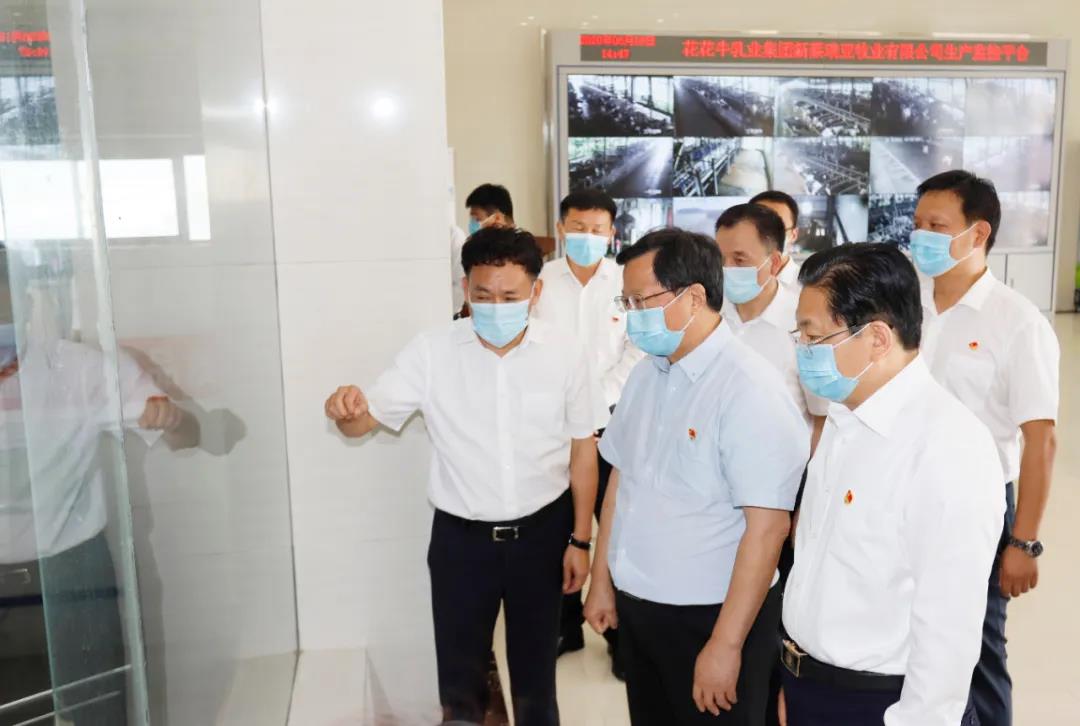 快訊 | 河南省委常委、省紀(jì)委書記、省監(jiān)委主任任正曉蒞臨花花牛乳業(yè)集團(tuán)新蔡瑞亞牧場調(diào)研