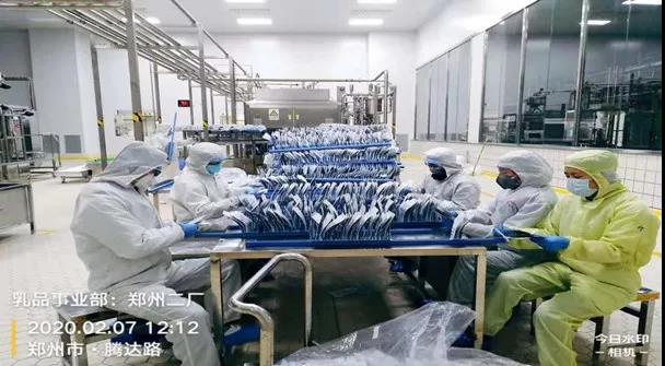 花花牛 | 疾風(fēng)來臨，你是不是勁草？