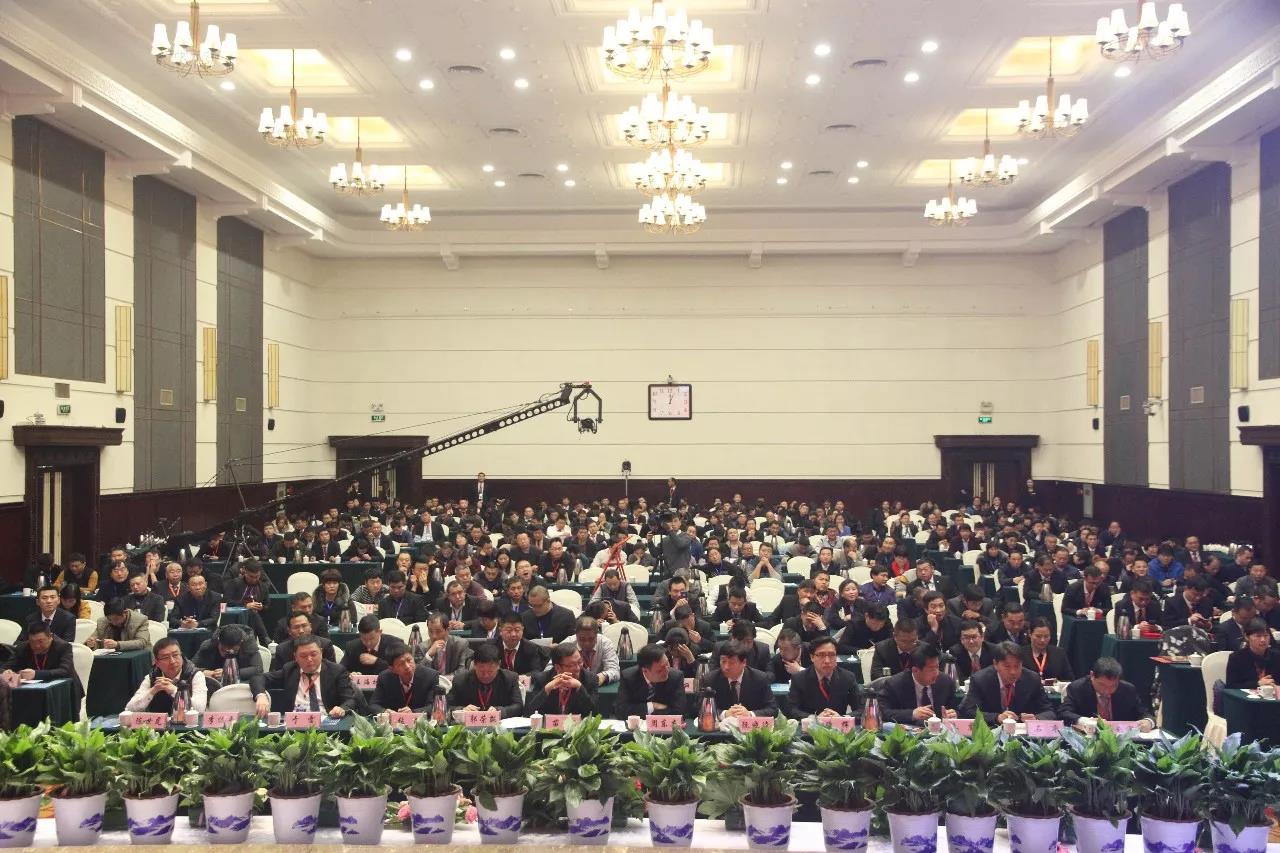 新起點(diǎn)·新征程·不忘初心·砥礪前行| 2018花花牛乳業(yè)集團(tuán)客戶(hù)大會(huì)勝利召開(kāi)